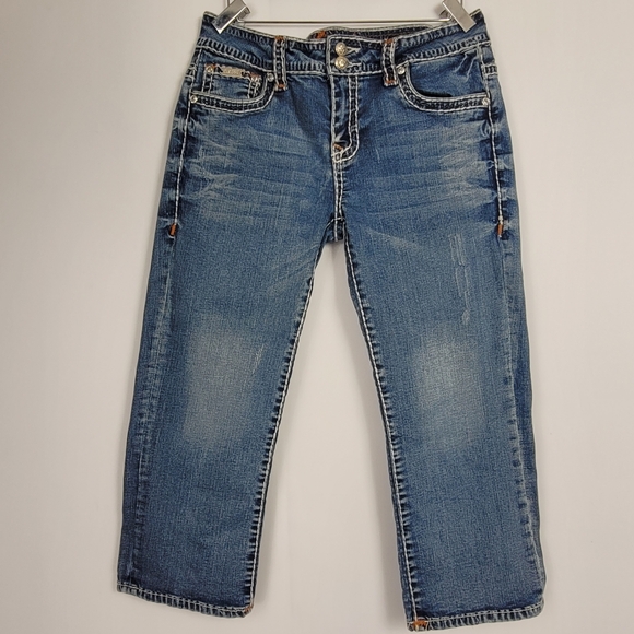 LA IDOL Embroidered Rhinestone Bling capri Jeans Size 11 - Picture 11 of 15